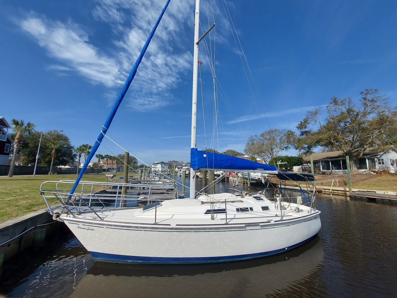 1985 Pearson 282 — For Sale — Sailboat Guide