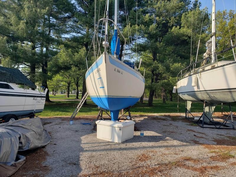 1975 30' Irwin 1975 Irwin 30 — For Sale — Sailboat Guide