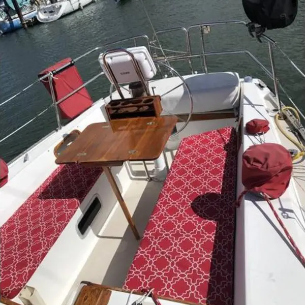 Photo 7 of 1983 Catalina Yachts Catalina36