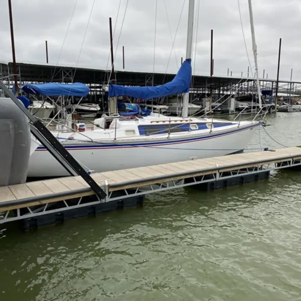 Photo 6 of 1984 Hunter 34