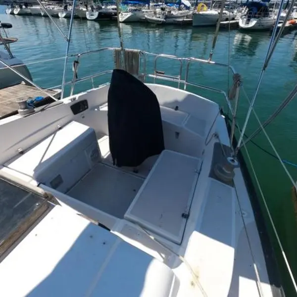 Photo 5 of 1979 Hunter 30