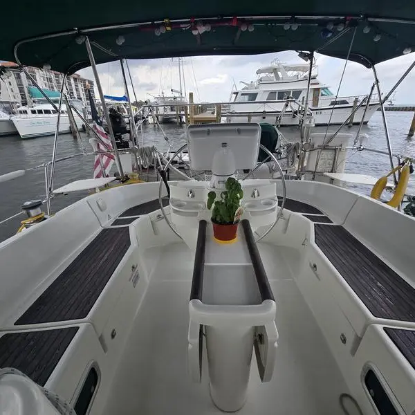 Photo 3 of 1998 Beneteau 411
