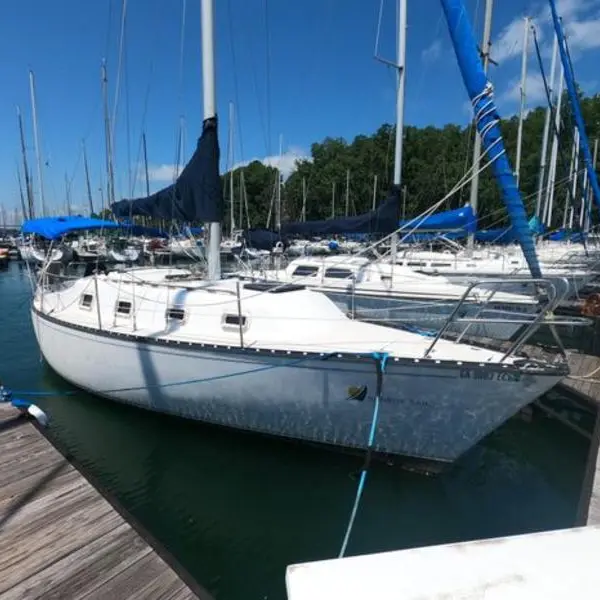 Photo 1 of 1979 Hunter 30