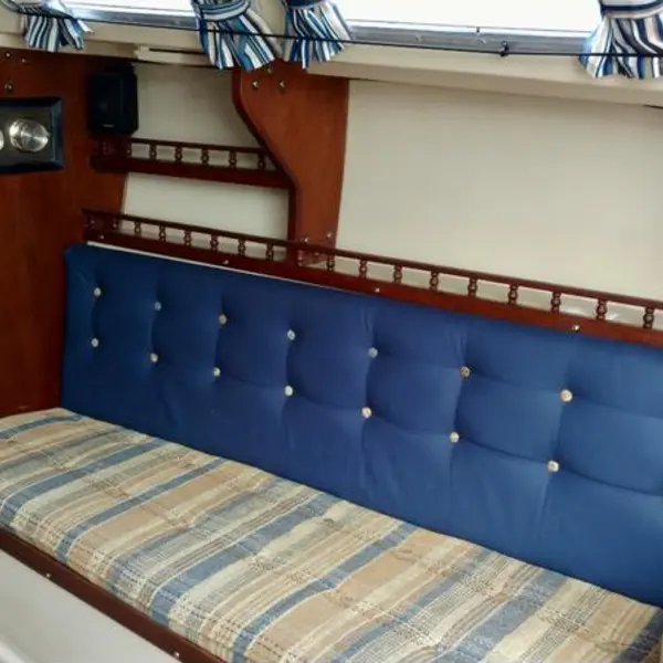 Photo 8 of 1982 Catalina 30