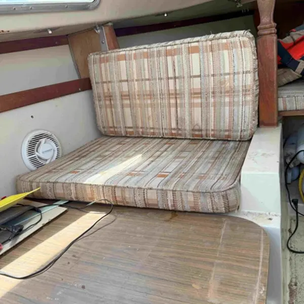 Photo 6 of 1984 Catalina 22
