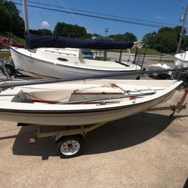 Photo 2 of 1980 Spindrift Rascal 14