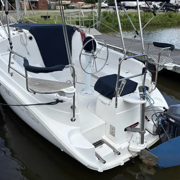 Photo 2 of 2004 Hunter H260