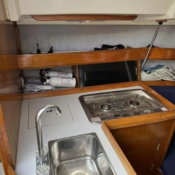 Photo 9 of 1987 Hunter 28.5