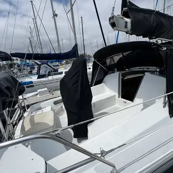 Photo 8 of 1999 Catalina 270
