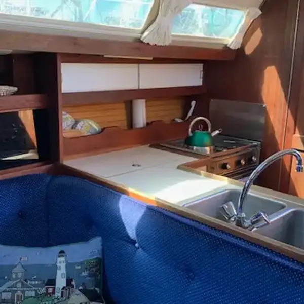 Photo 8 of 1987 Catalina 34