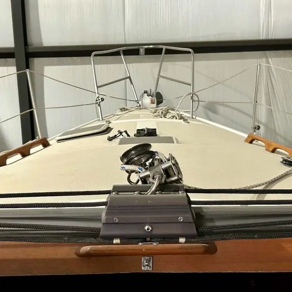 Photo 2 of 1982 Catalina 30 Tall Rig