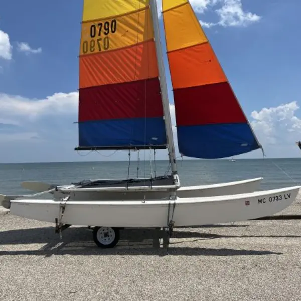 Photo 2 of 1981 Hobie 16