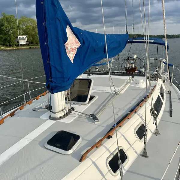 Photo 9 of 1990 Catalina 36