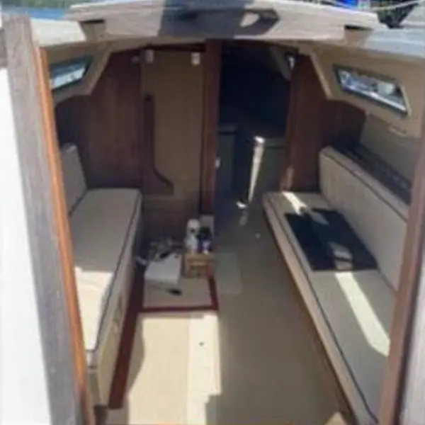 Photo 4 of 1983 Catalina 25