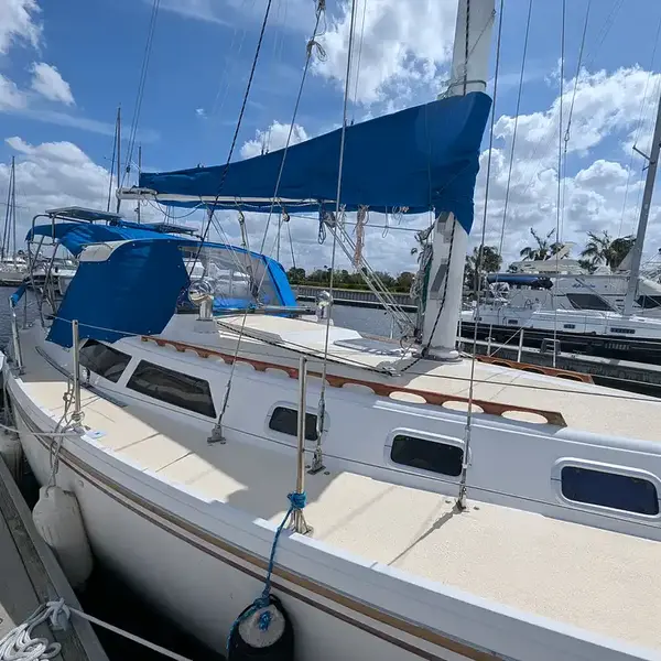 Photo 2 of 1988 Catalina 34 MKI