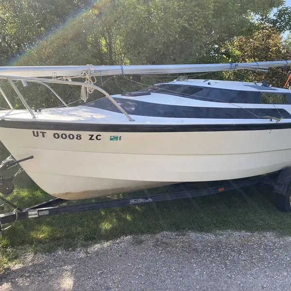 Photo 3 of 1993 Macgregor M 19