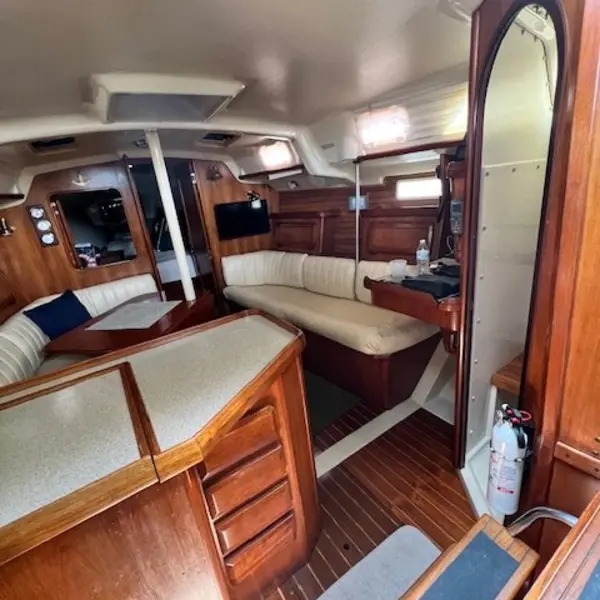 Photo 4 of 1991 Hunter Legend 37.5