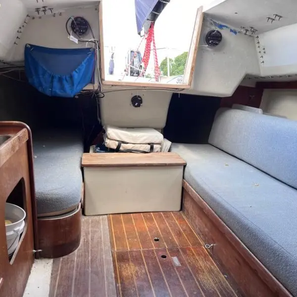 Photo 5 of 1988 J Boats J/27