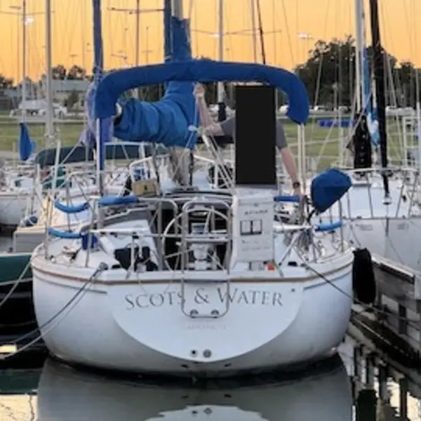 Photo 5 of 1983 Catalina C-30 Tall Rig