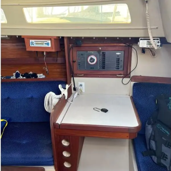 Photo 8 of 1988 Catalina 30