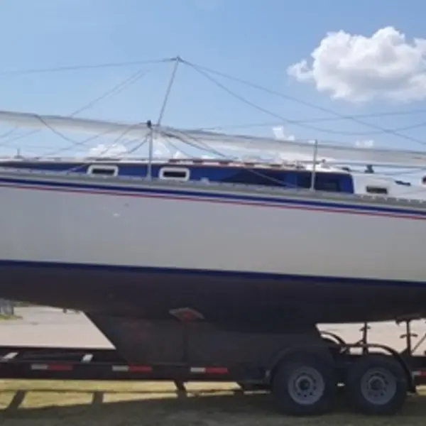 Photo 1 of 1984 Hunter 34