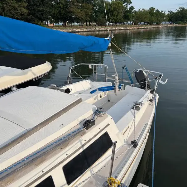 Photo 2 of 1986 catalina 22
