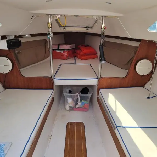Photo 2 of 1996 Catalina Capri22