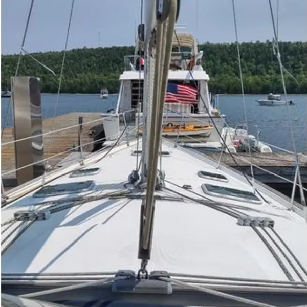 Photo 4 of 2004 Beneteau 423