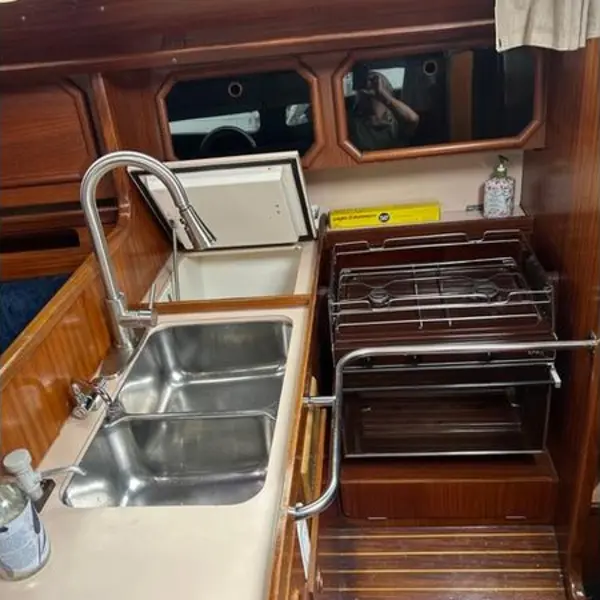 Photo 10 of 1984 Gilbert Marine Gibsea 96