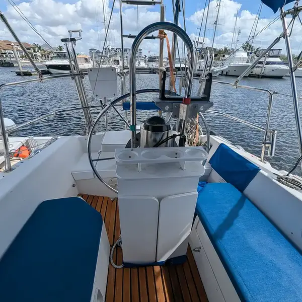 Photo 5 of 1988 Catalina 34 MKI