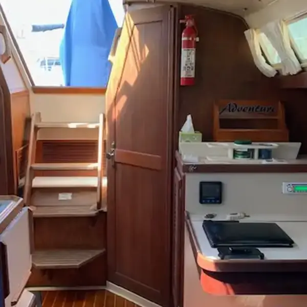 Photo 6 of 1987 Catalina 34