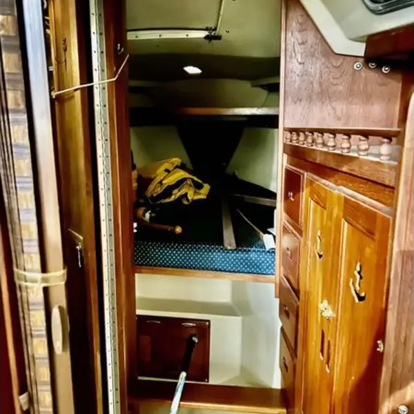 Photo 9 of 1982 Catalina 30 Tall Rig