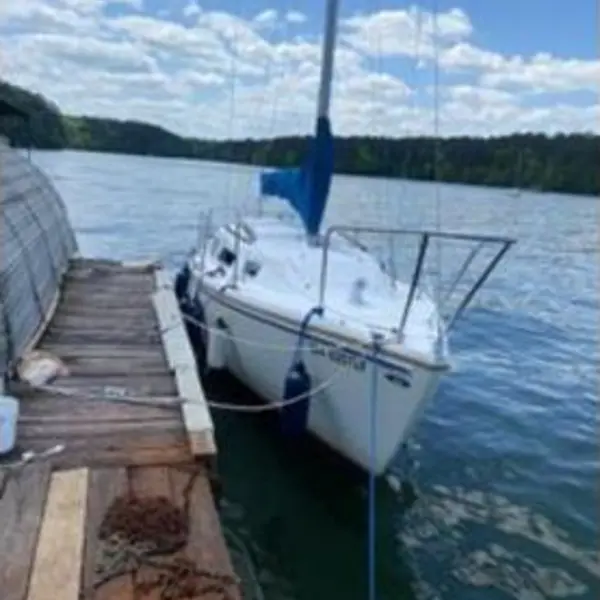Photo 2 of 1983 Catalina 25
