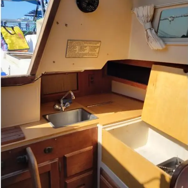 Photo 8 of 1987 Catalina 27