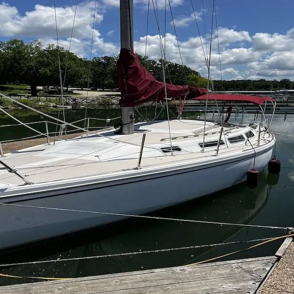 Photo 1 of 1982 Catalina 30