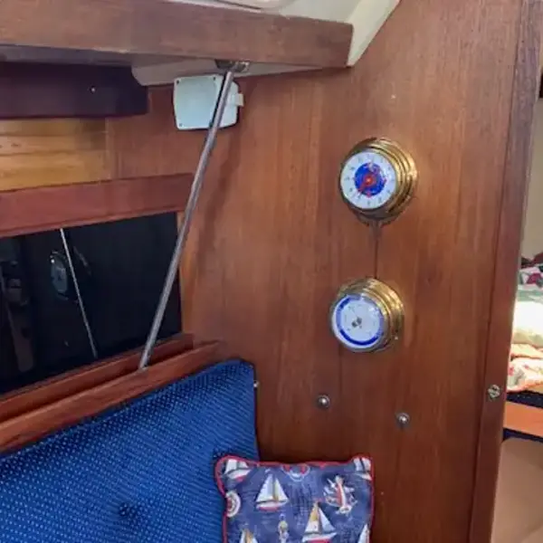 Photo 6 of 1987 Catalina 34