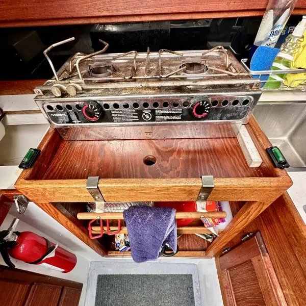 Photo 8 of 1984 Catalina 30