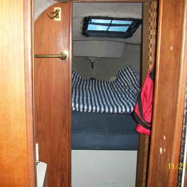 Photo 3 of 1987 O'Day 272 LE