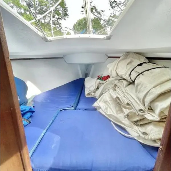 Photo 5 of 1979 Catalina 25 Tall Mast Hull 1218