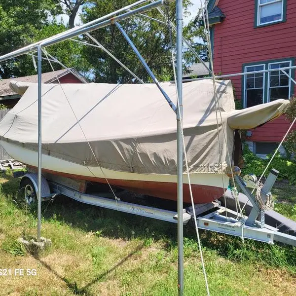 Photo 6 of 1988 MENGER 17' CATBOAT