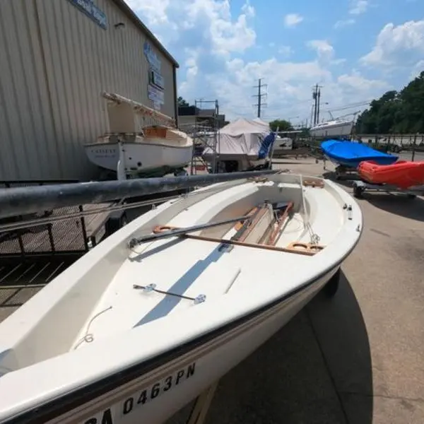 Photo 1 of 1980 Spindrift Rascal 14