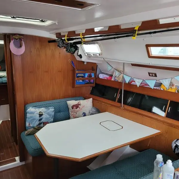 Photo 7 of 1986 Hunter 34