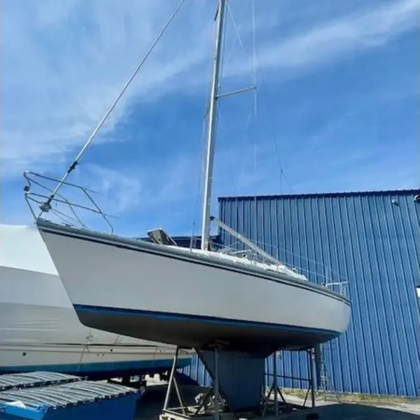 Photo 10 of 1987 Hunter 31