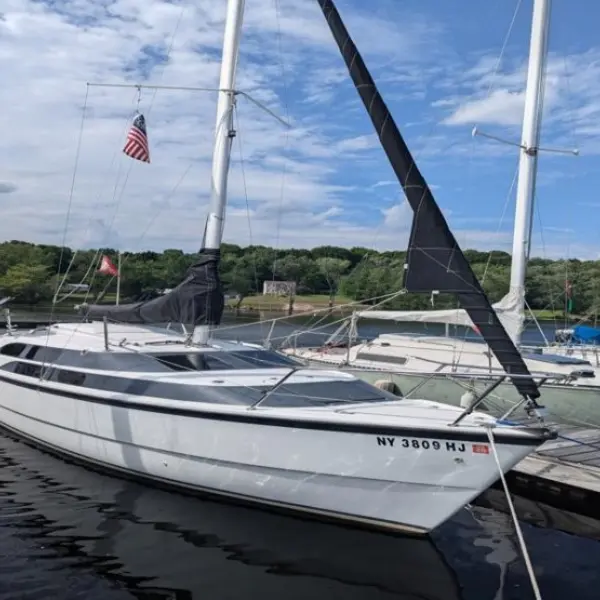 Photo 2 of 2005 Macgregor 26M