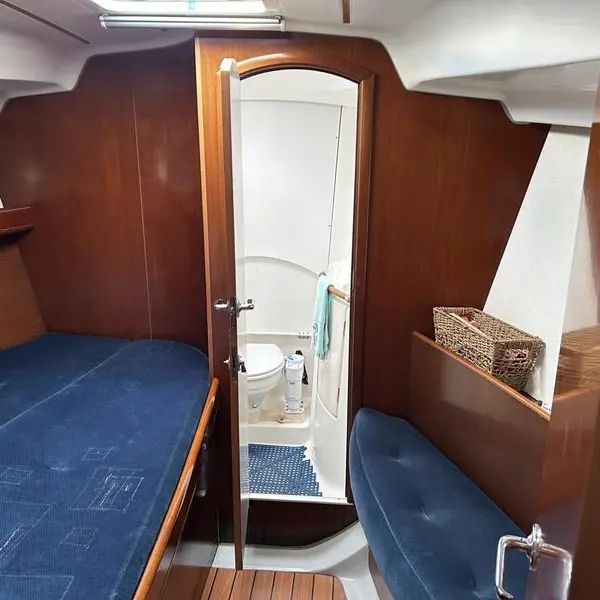 Photo 5 of 2005 Beneteau Oceanis 393