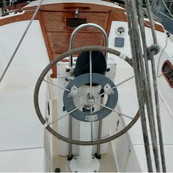Photo 6 of 1982 Catalina 30