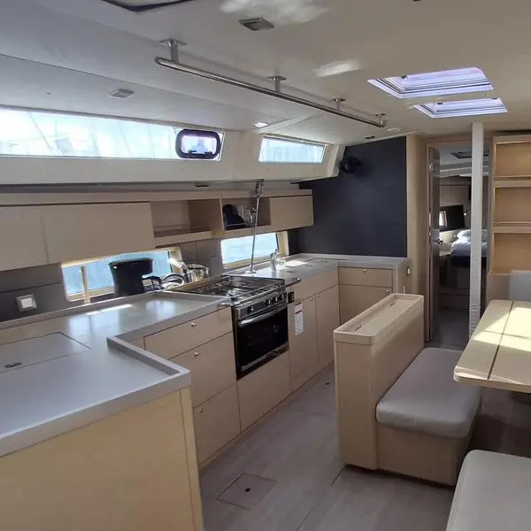 Photo 2 of 2019 BENETEAU OCEANIS 46.1