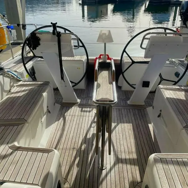 Photo 3 of 2015 Hanse 455