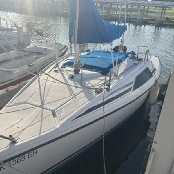 Photo 1 of 1988 Hunter 18.5