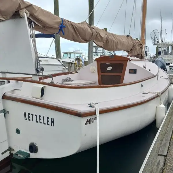 Photo 6 of 1996 19' MENGER CATBOAT